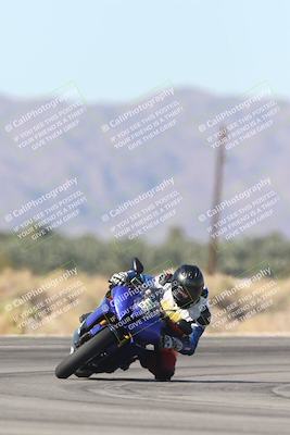 media/Oct-30-2025-Racers Edge (Thu) [[dabbdaf680]]/3-B Group/Session 4 Turn 16/